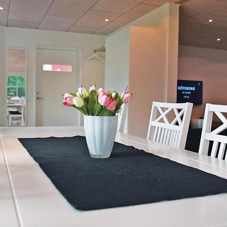 2 Bedroom Cozy Apartment In Habo Mullsjö Dış mekan fotoğraf