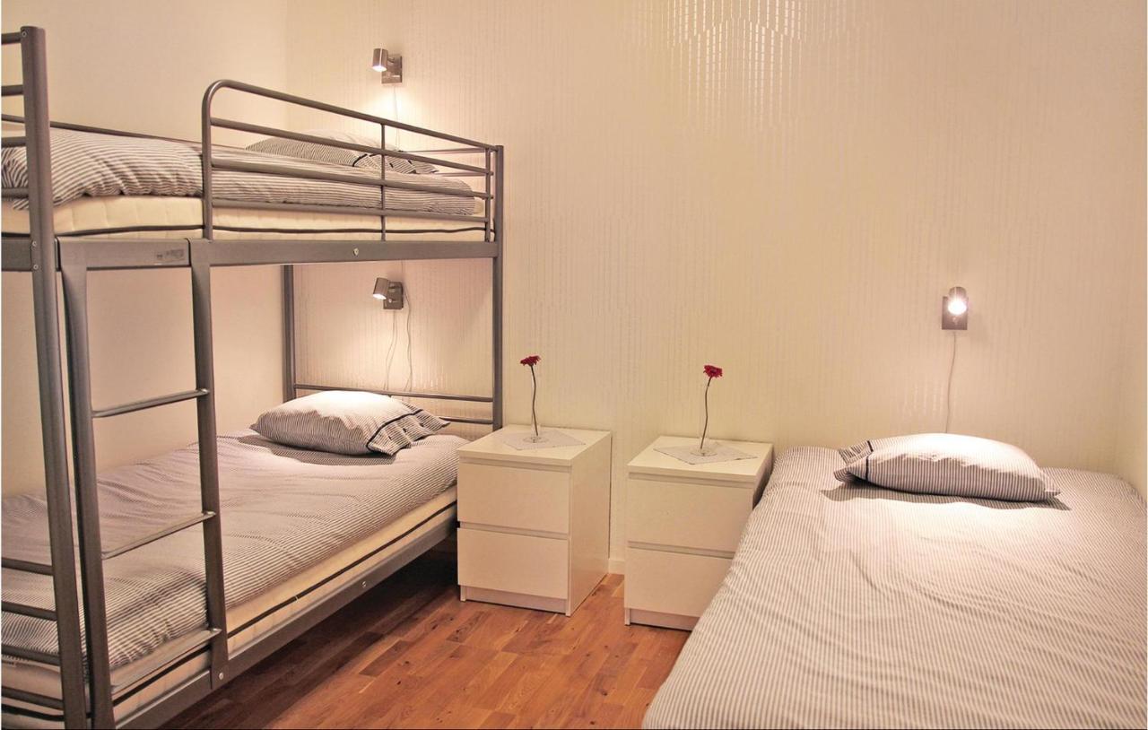 2 Bedroom Cozy Apartment In Habo Mullsjö Dış mekan fotoğraf