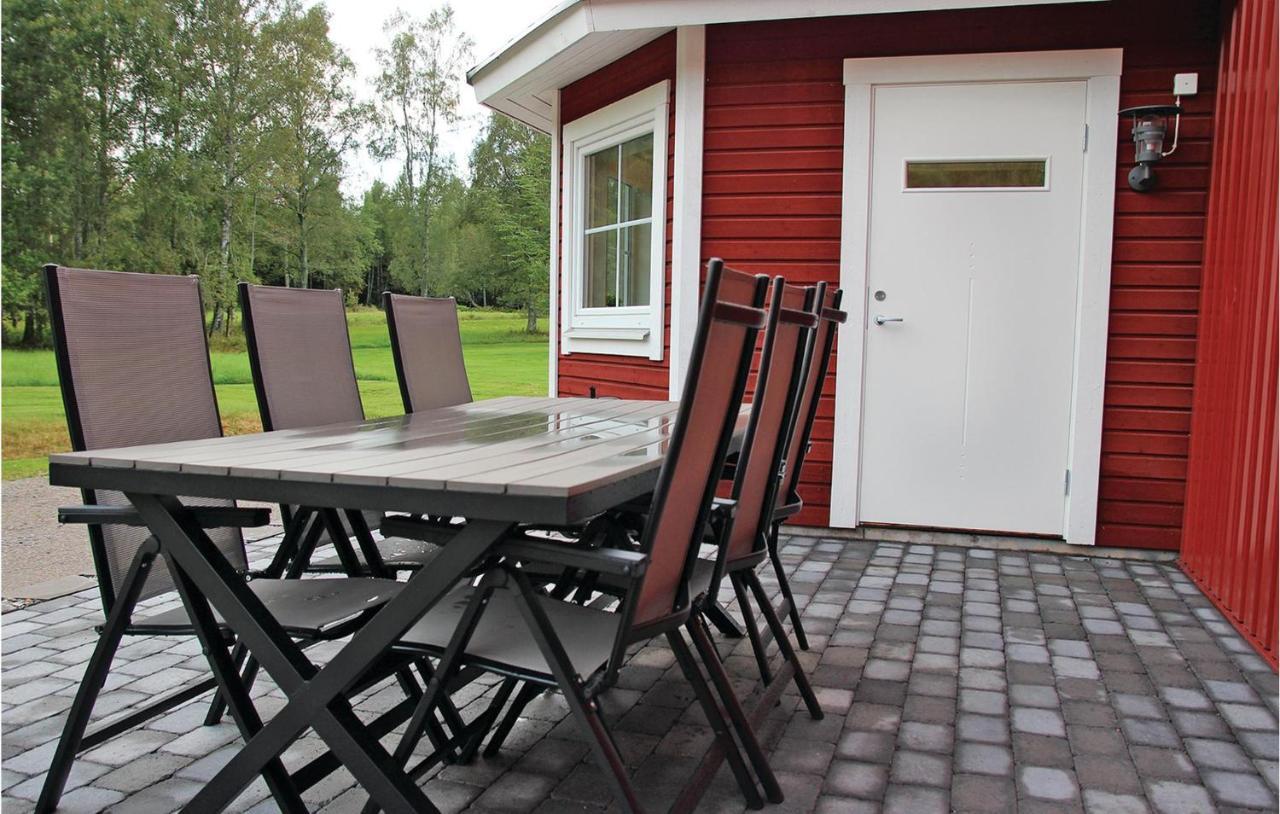 2 Bedroom Cozy Apartment In Habo Mullsjö Dış mekan fotoğraf